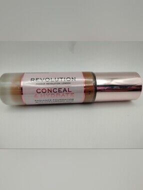 Makeup Revolution Conceal & Hydrate Radiance Foundation - Medium/Full Coverage